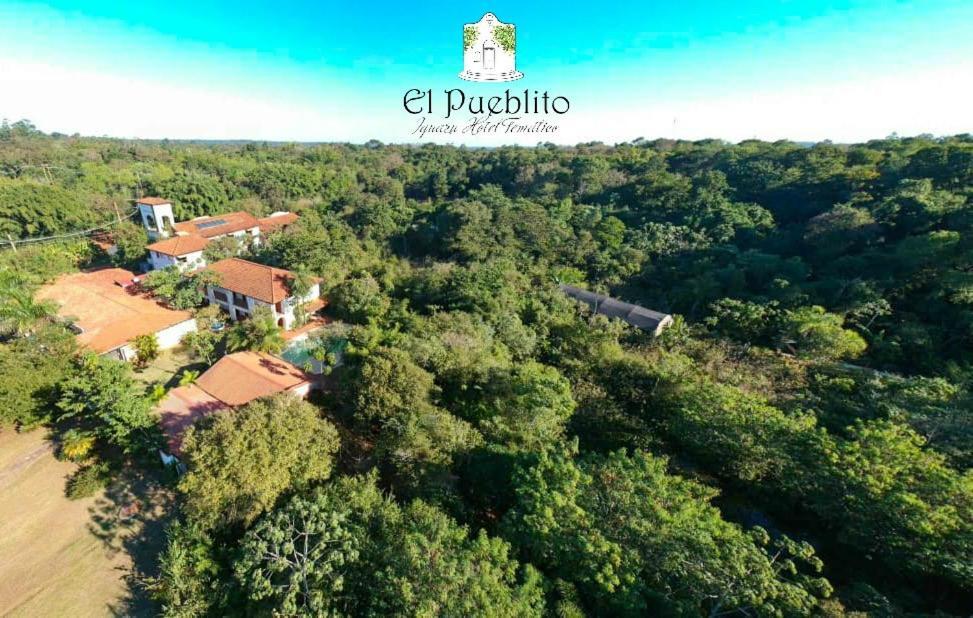 El Pueblito Iguazu Hotel ปูแอร์โตอีกวาซู ภายนอก รูปภาพ